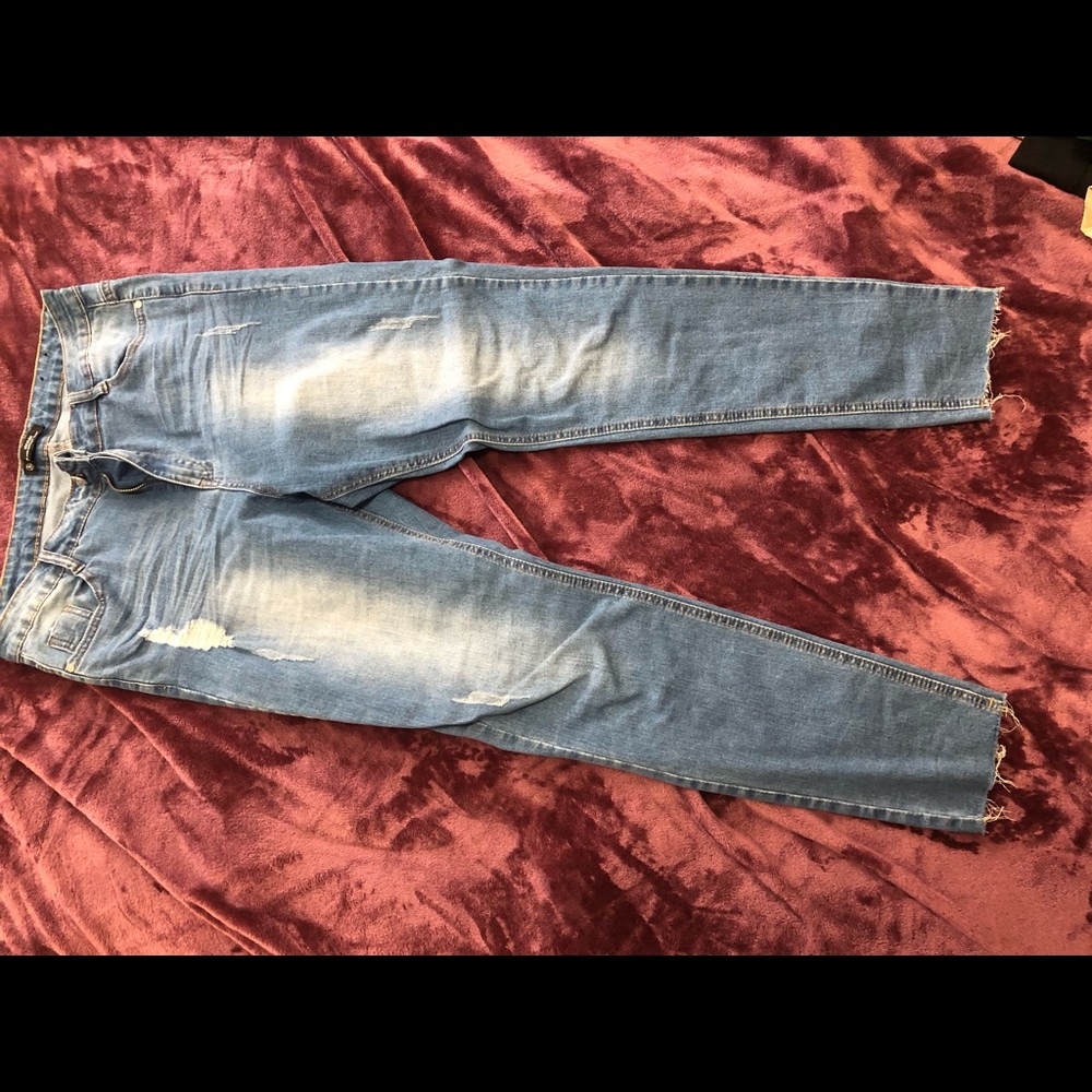 Missguided High waisted distressed crop jeans